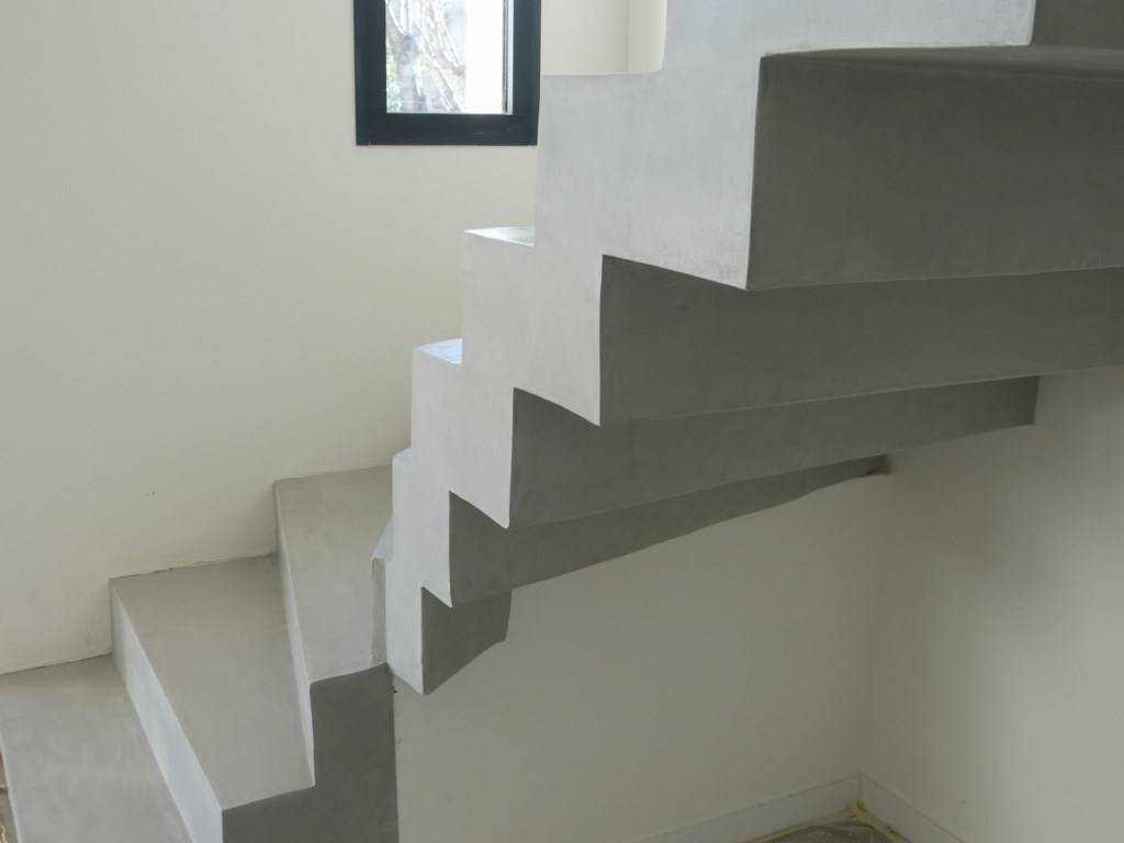 Création d'escalier en béton Cabrerets